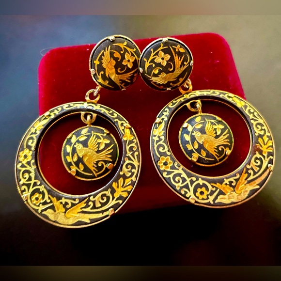 Vintage Damascene Ornate Black and Gold Birds and Flowers Hoop Earrings - Picture 2 of 4